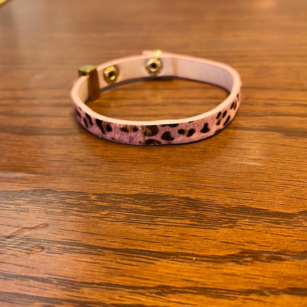 Erimish pink leopard print bracelet